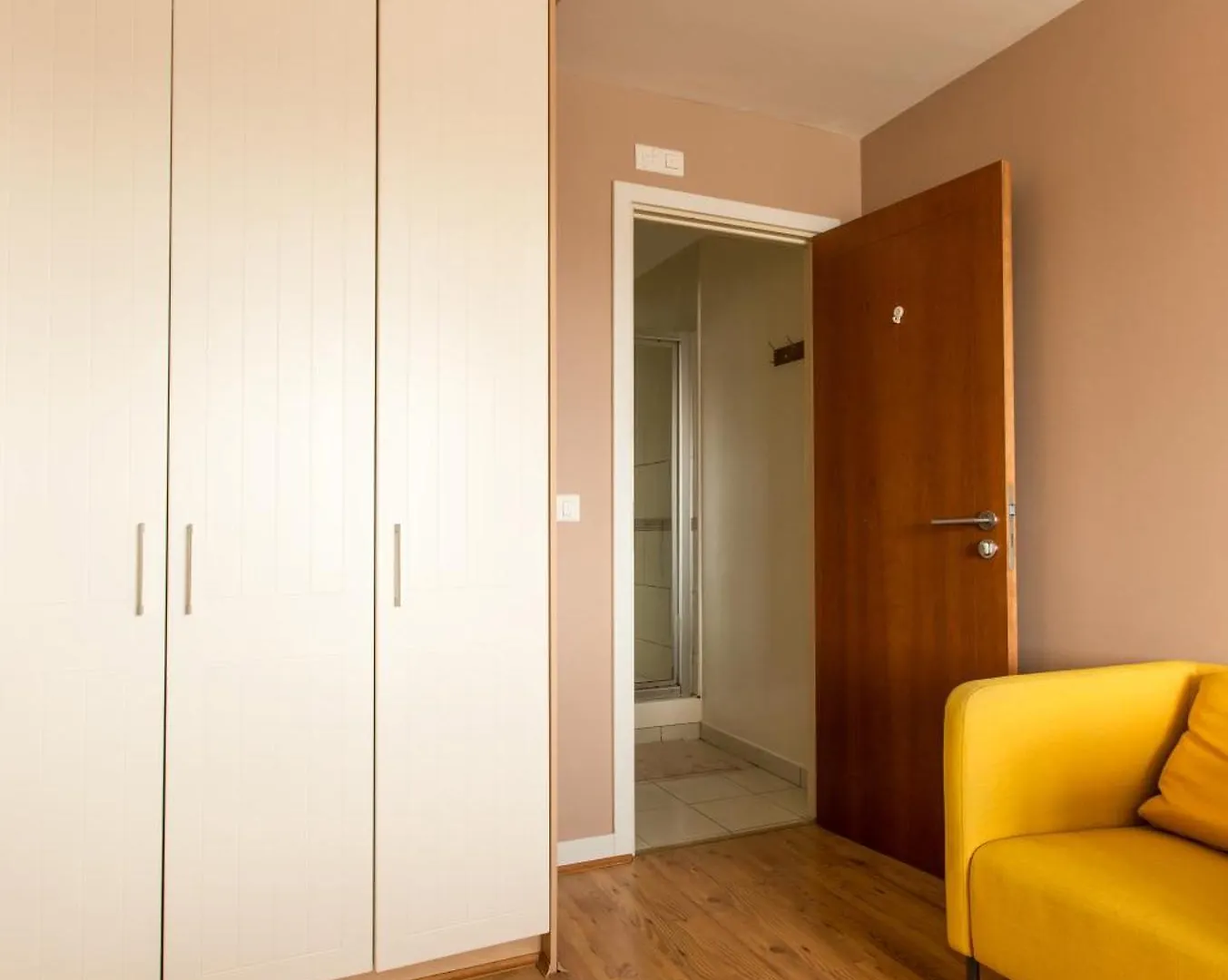 Stylish Central Apt At Aviva Dublin 0*,  Írország
